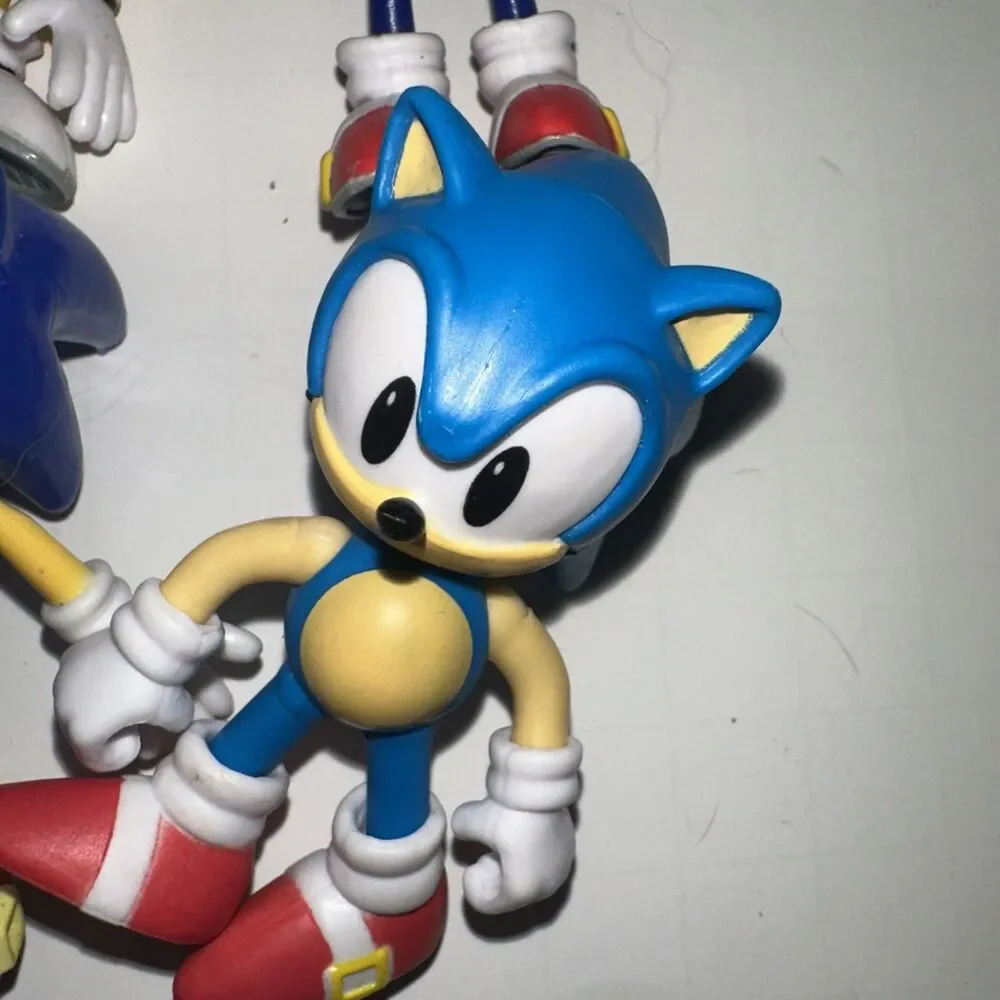 16 sonic the hedgehog figure lot 2”-2.5”
